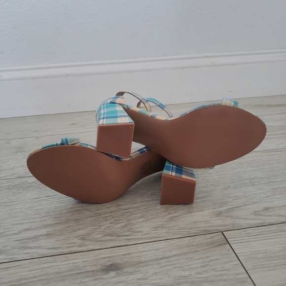 Dolls Kill Just Flawless Plaid Heels - Picture 2 of 4